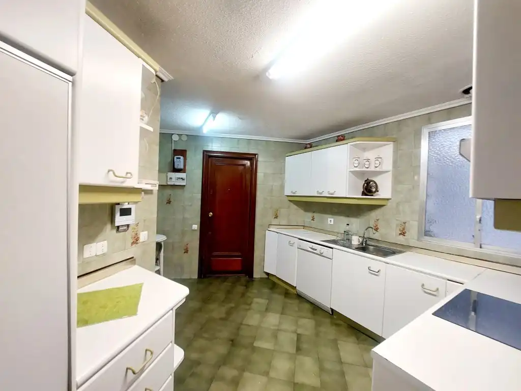 Appartamento con ascensore in vendita a Avenida Colon, imagen 5