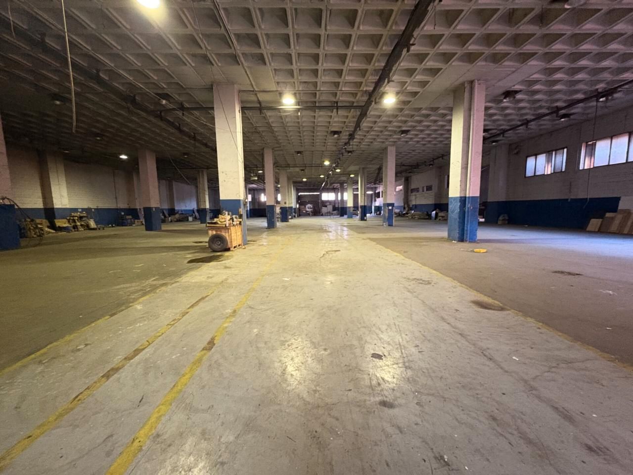 Nau industrial en venda en Ripollet amb Alarma