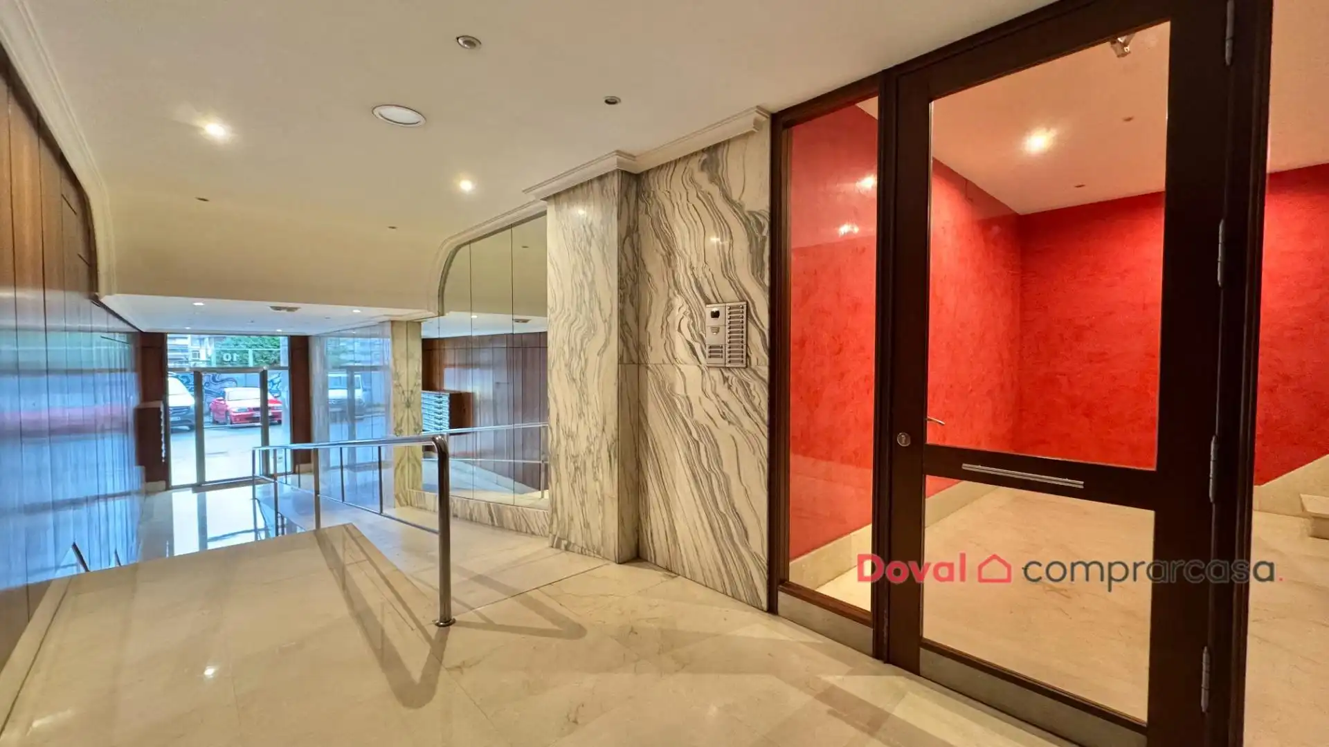 Piso en venta en Vigo  con Calefacción, Terraza y Balcón