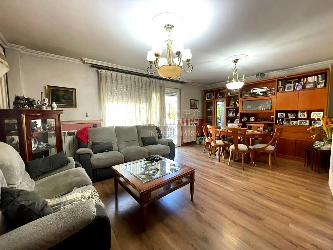 Sala de estar de Casa adosada en venta en Getafe con Piscina y Piscina comunitaria