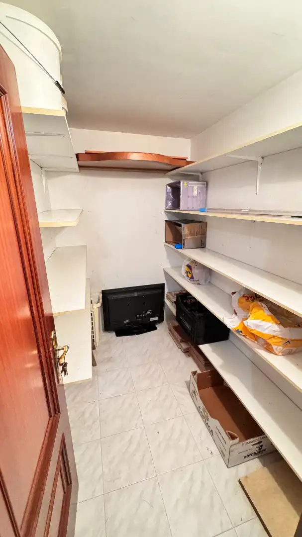 Wohnung zum Verkauf in Arteixo mit Heizung, Parkett und Terrasse