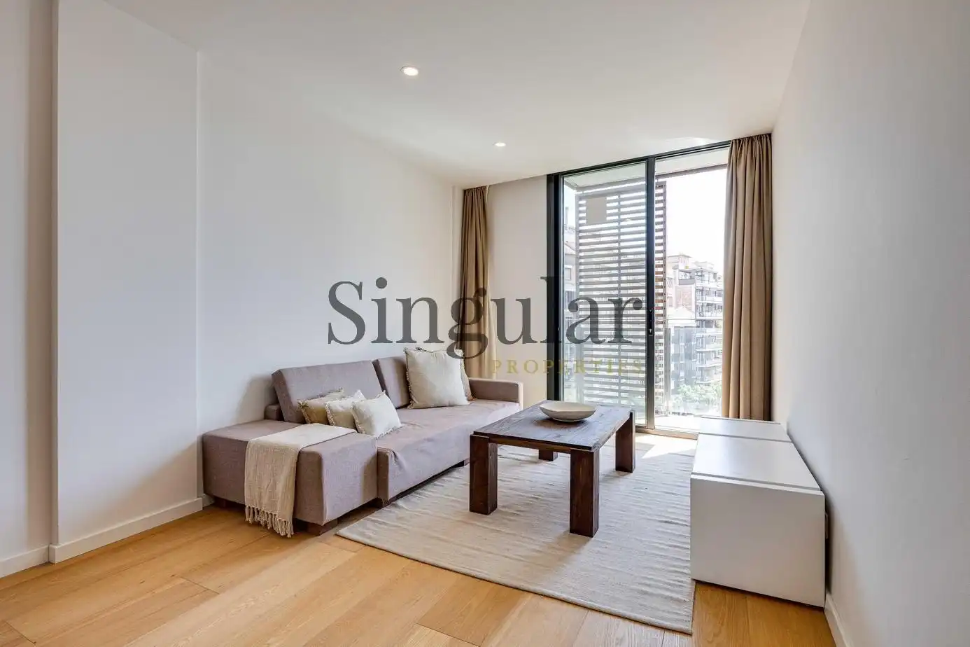 Sala d'estar de Àtic en venda en  Barcelona Capital amb Aire condicionat, Parquet i Balcó