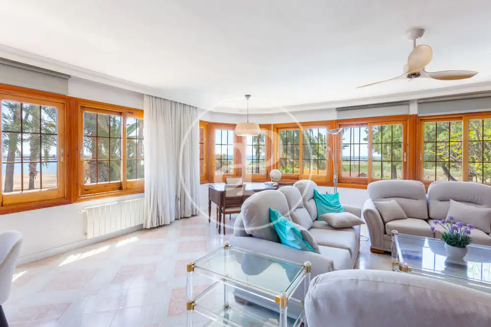 Sala de estar de Casa o chalet de alquiler en La Pobla de Farnals con Aire acondicionado, Calefacción y Jardín privado
