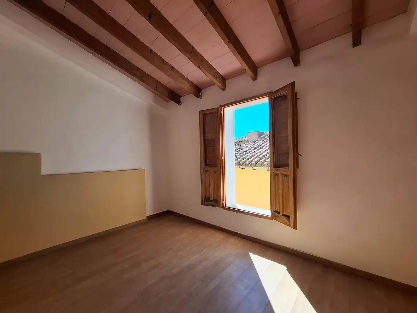 Sala d'estar de Casa adosada en venda en Ontinyent