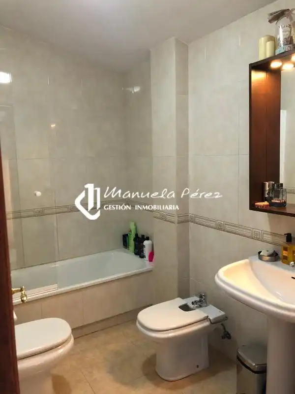 Badezimmer von Wohnungen zum Verkauf in Cáceres mit Klimaanlage, Heizung und Terrasse