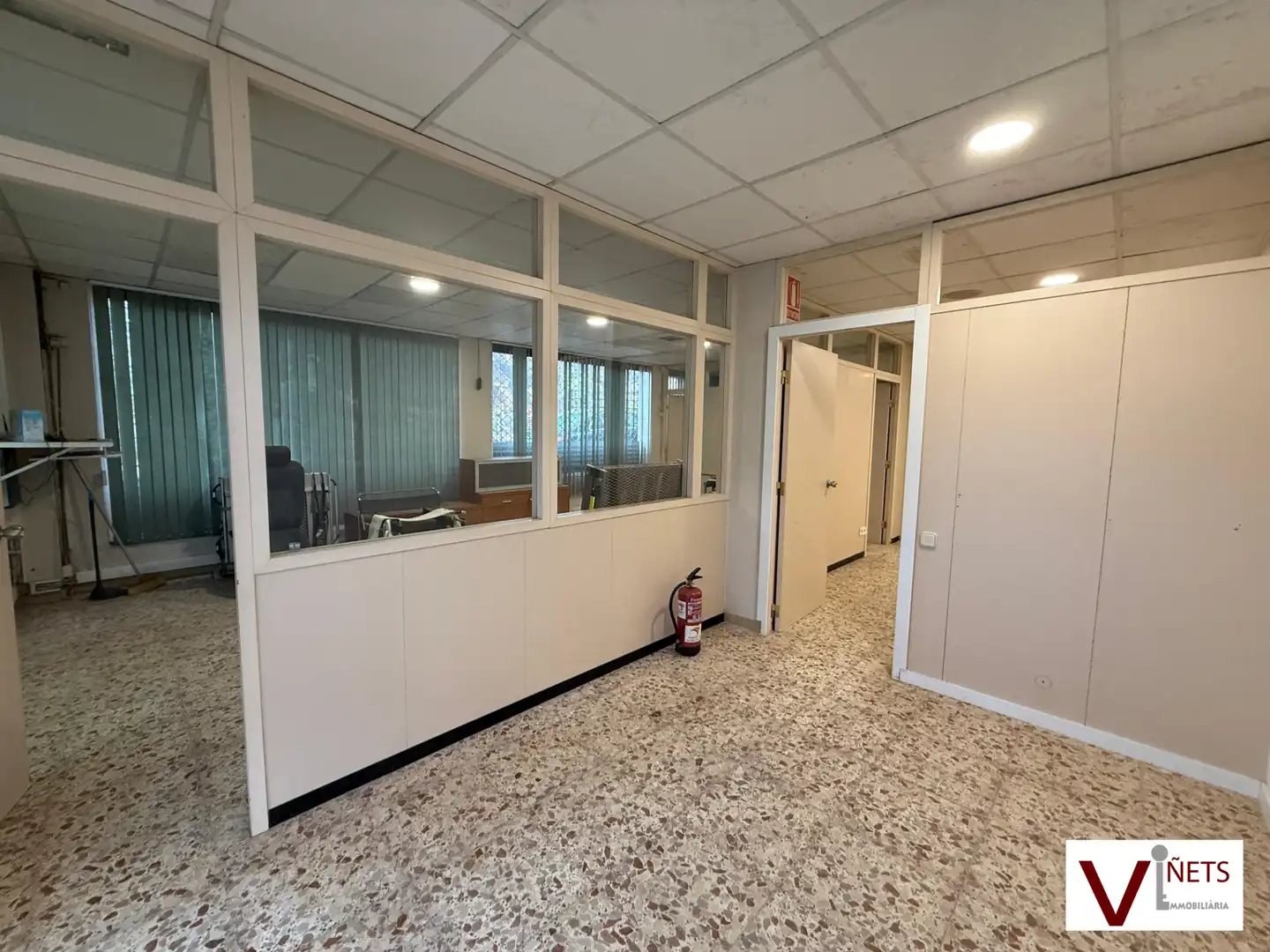 Local comercial en alquiler en Carrer Calàbria, imagen 6