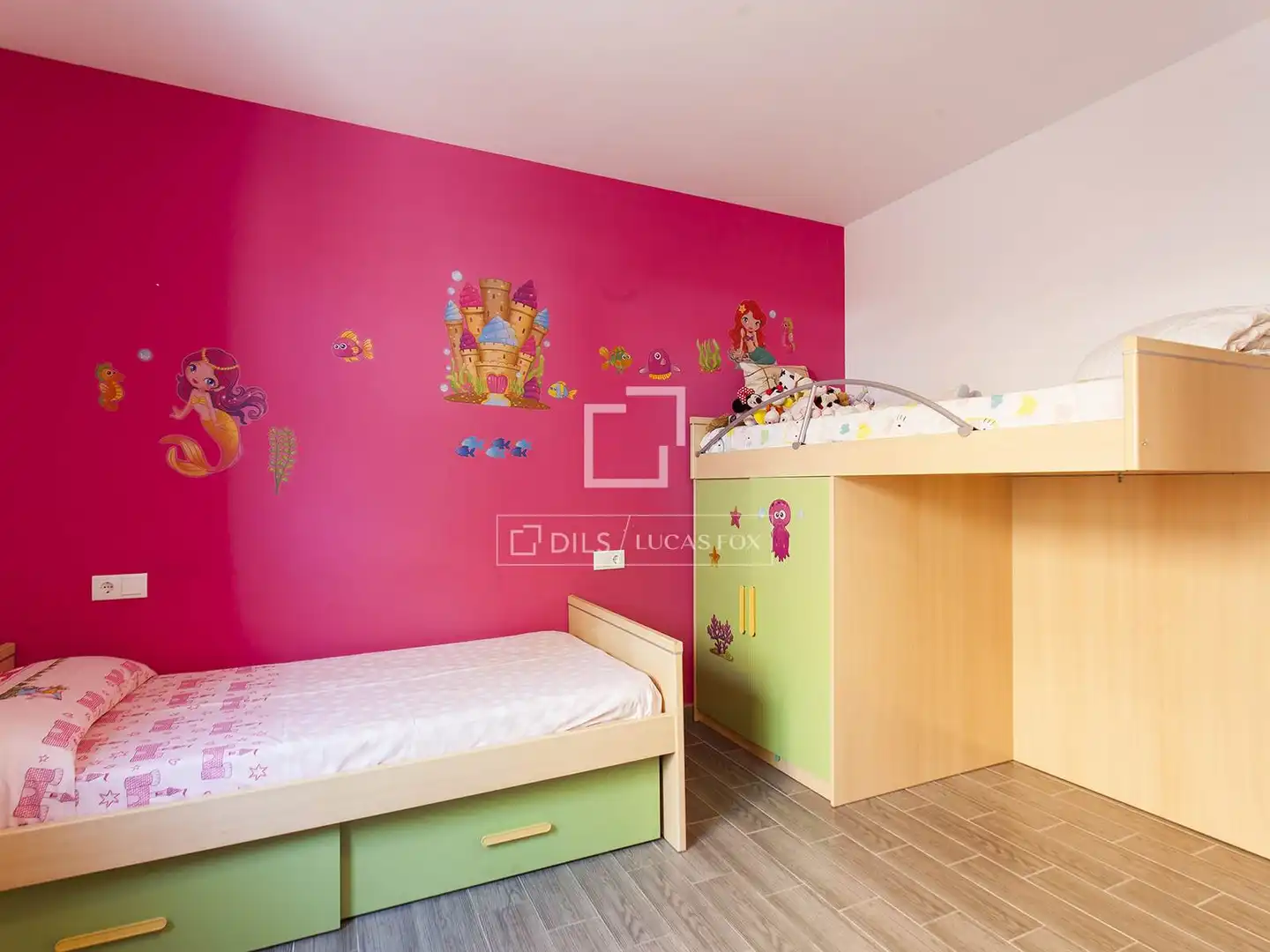 Dormitori de Casa o xalet en venda en Sant Pere de Ribes amb Aire condicionat, Jardí privat i Parquet