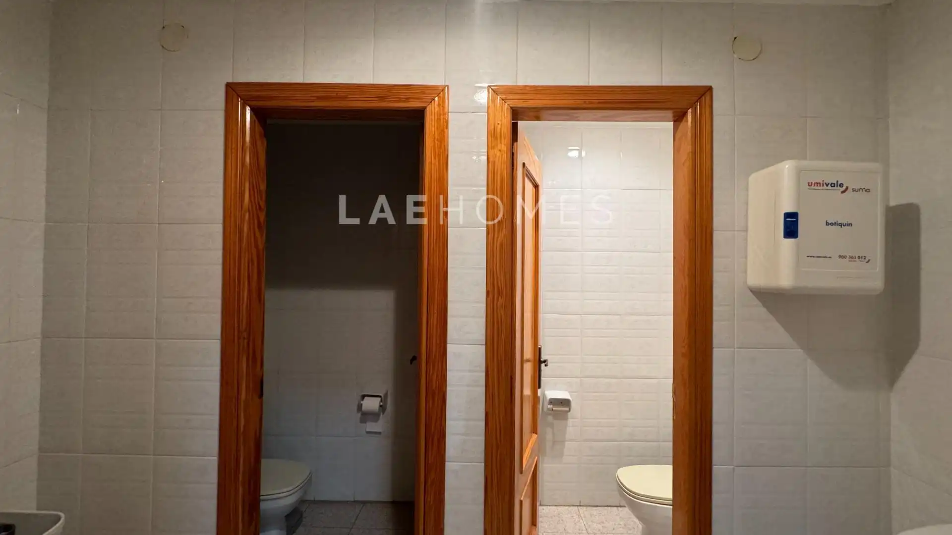 Bany de Local en venda en Gandia