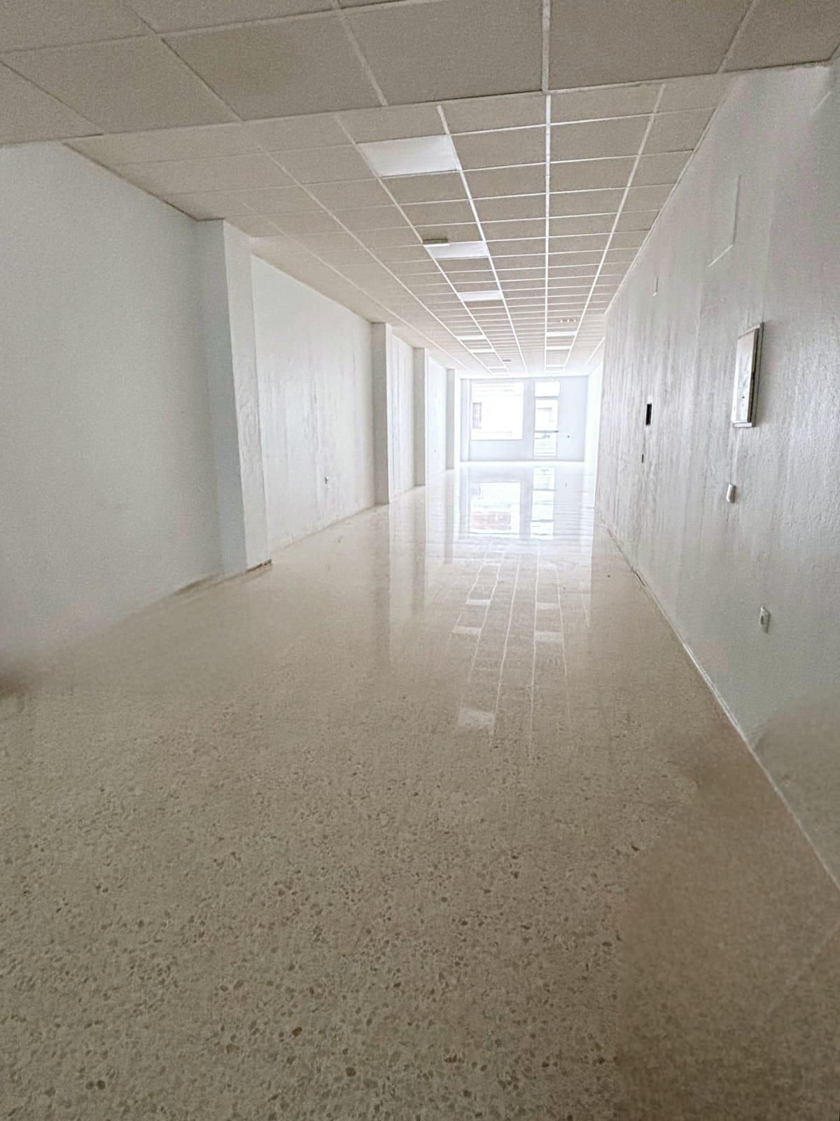 Local de lloguer en San Juan del Puerto