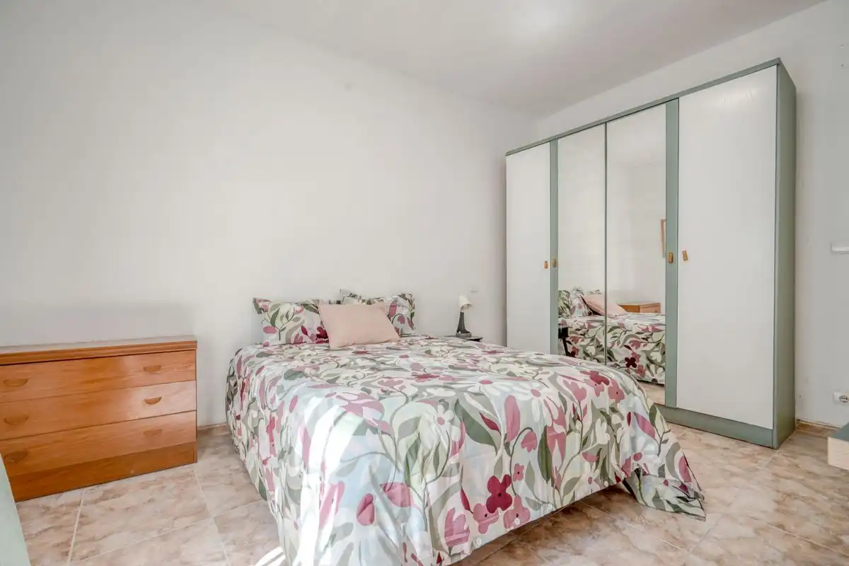 Habitación de Casa adosada en venta en Arganda del Rey con Calefacción y Trastero
