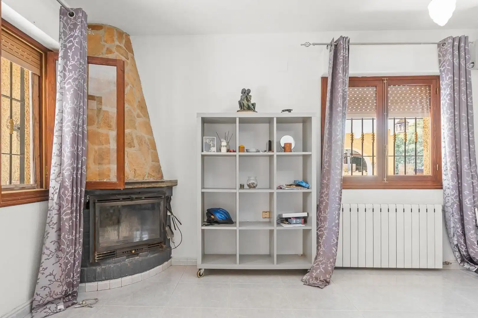 Sala d'estar de Casa o xalet en venda en Orihuela amb Aire condicionat, Jardí privat i Terrassa