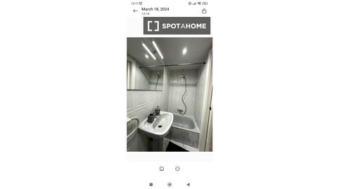 Foto 4 de Estudi per a compartir a Vallpineda - Santa Bàrbara, Barcelona