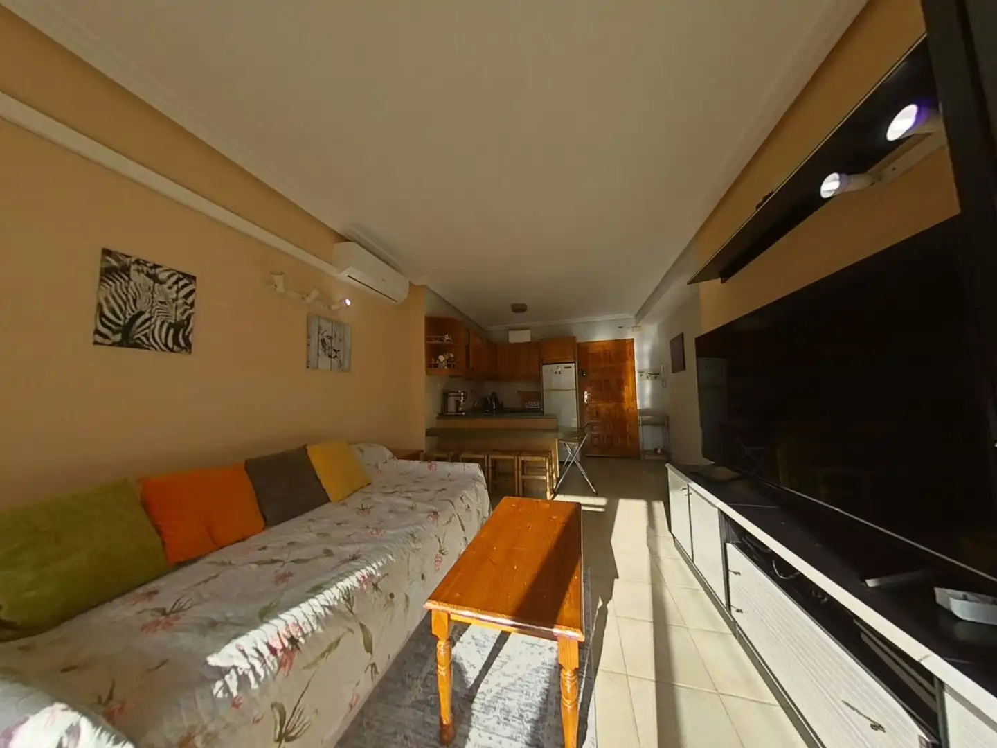 Wohnzimmer von Wohnungen zum Verkauf in Salou mit Heizung, Möbliert und Gemeinschaftspool