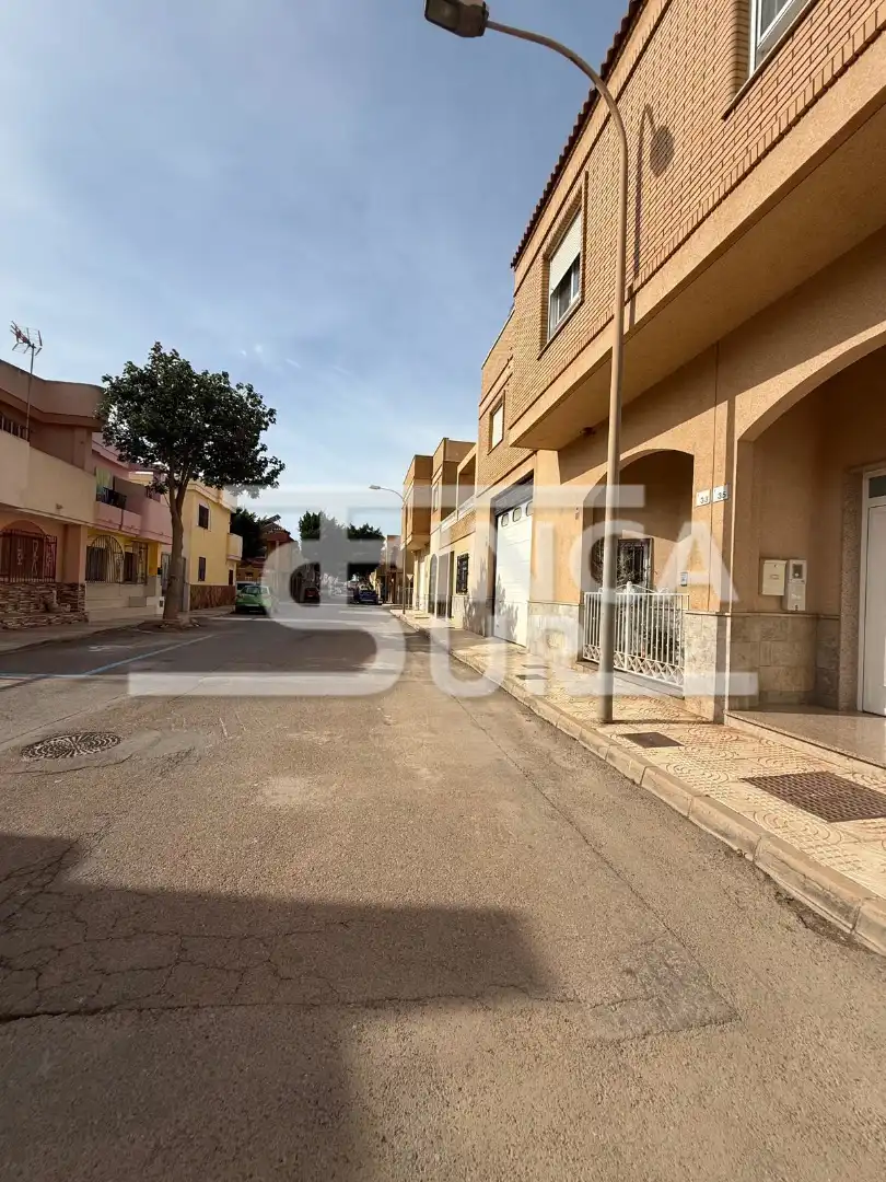 Reihenhaus zum Verkauf in Calle Mar Egeo 9, imagen 2