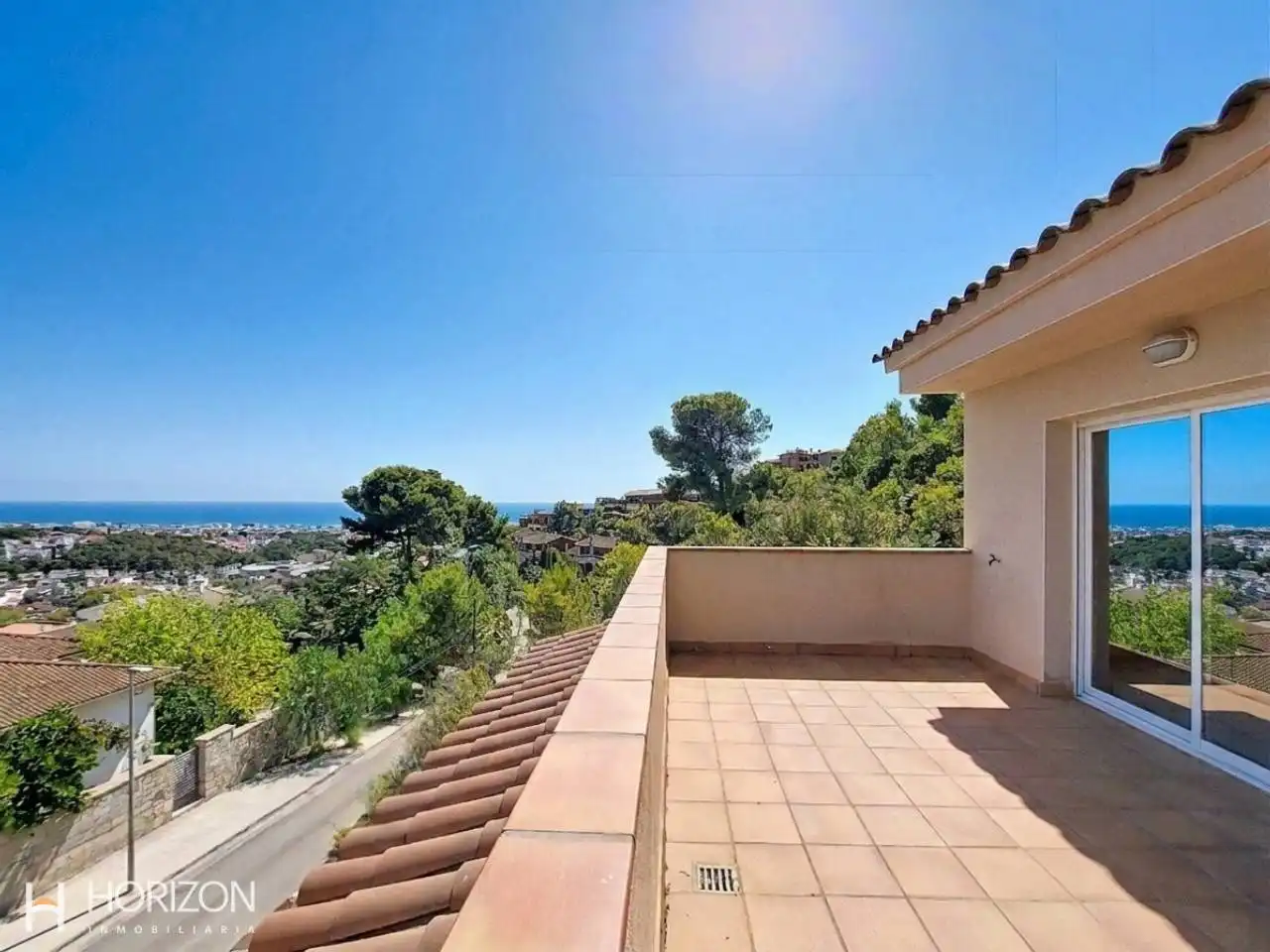 Vista exterior de Casa adosada en venta en Calafell con Aire acondicionado, Calefacción y Jardín privado