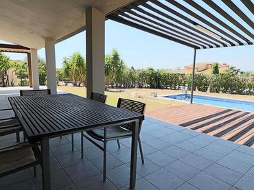 Casa con piscina en venta en Calle Mig