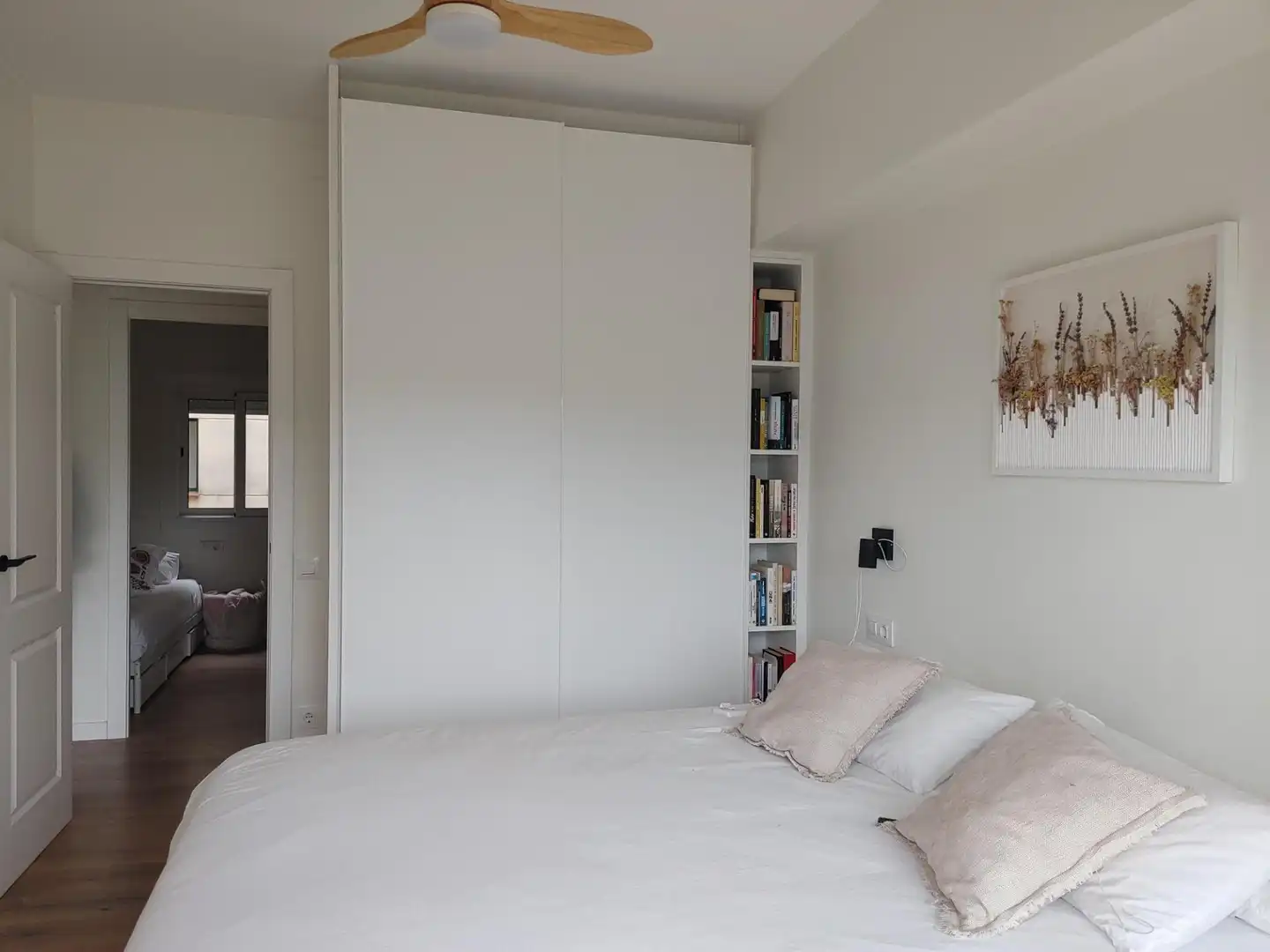 Bedroom of Flat for sale in L'Hospitalet de Llobregat  with Heating, Terrace and Balcony