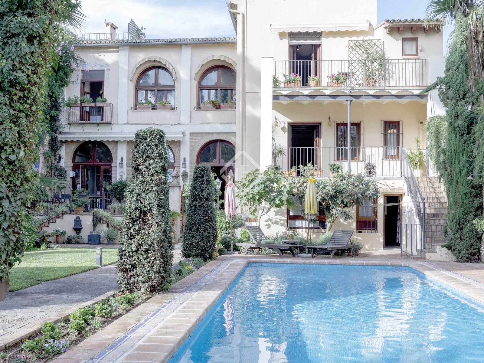 Swimming pool of House or chalet for sale in Rocafort  with Air Conditioner, Heating and Private garden