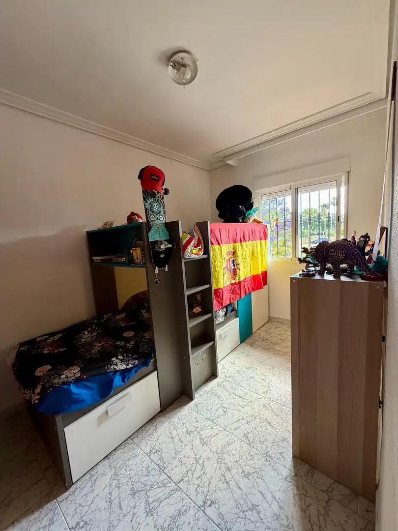 Habitación de Casa adosada en venta en Villanueva del Ariscal