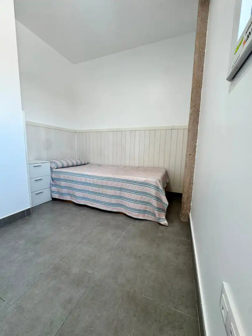 Habitación de Ático de alquiler en Valencia con Aire acondicionado, Terraza y Amueblado