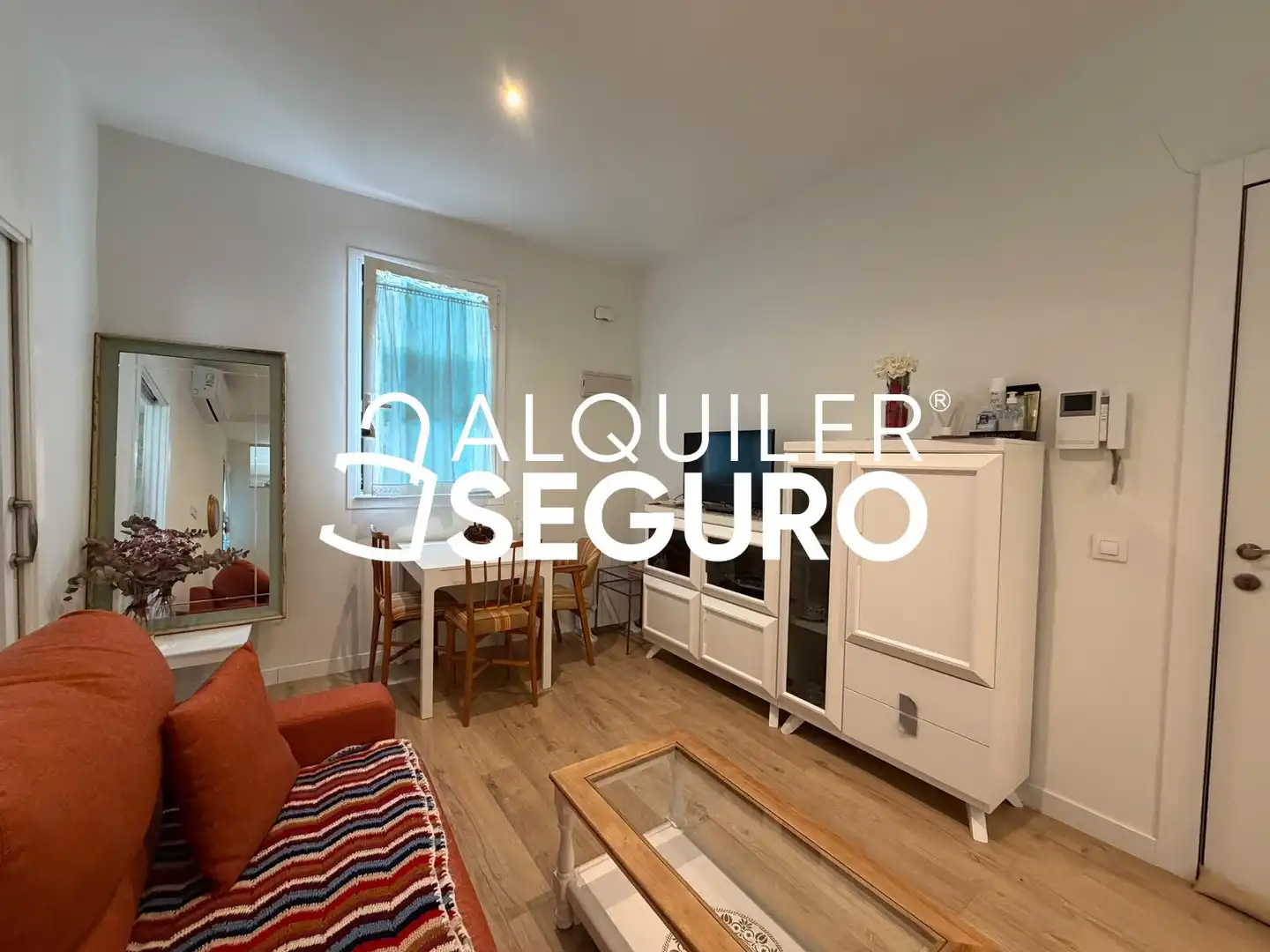 Appartement avec ascenseur à louer à Embajadores