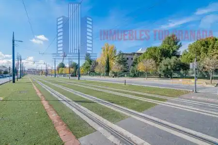 Dúplex en venta en Torre de Comares, Barrio de Zaidín
