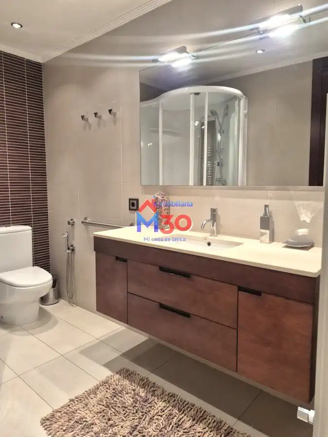 Bathroom of Flat for sale in Miranda de Ebro  with Heating and Terrace