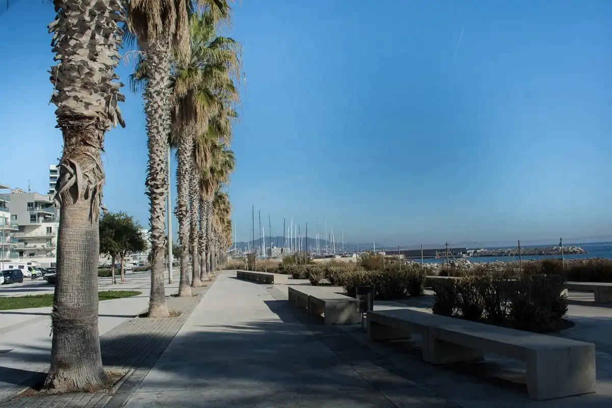 Flat for sale in Port