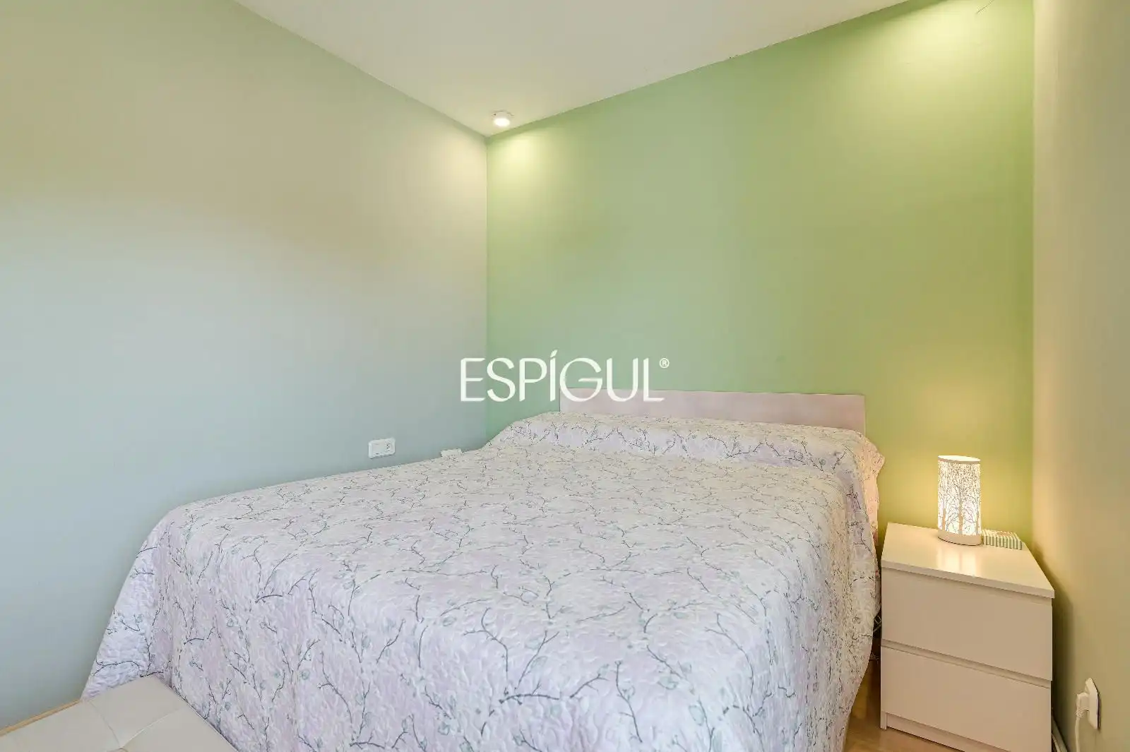 Bedroom of Flat for sale in Castell d'Aro, Platja d'Aro i s'Agaró  with Air Conditioner, Heating and Parquet flooring