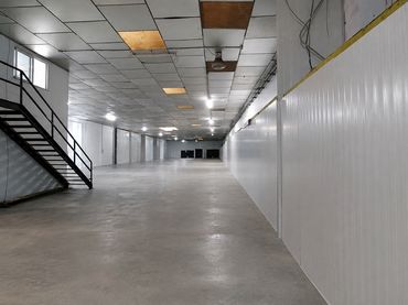 Industrial building to rent in Centro