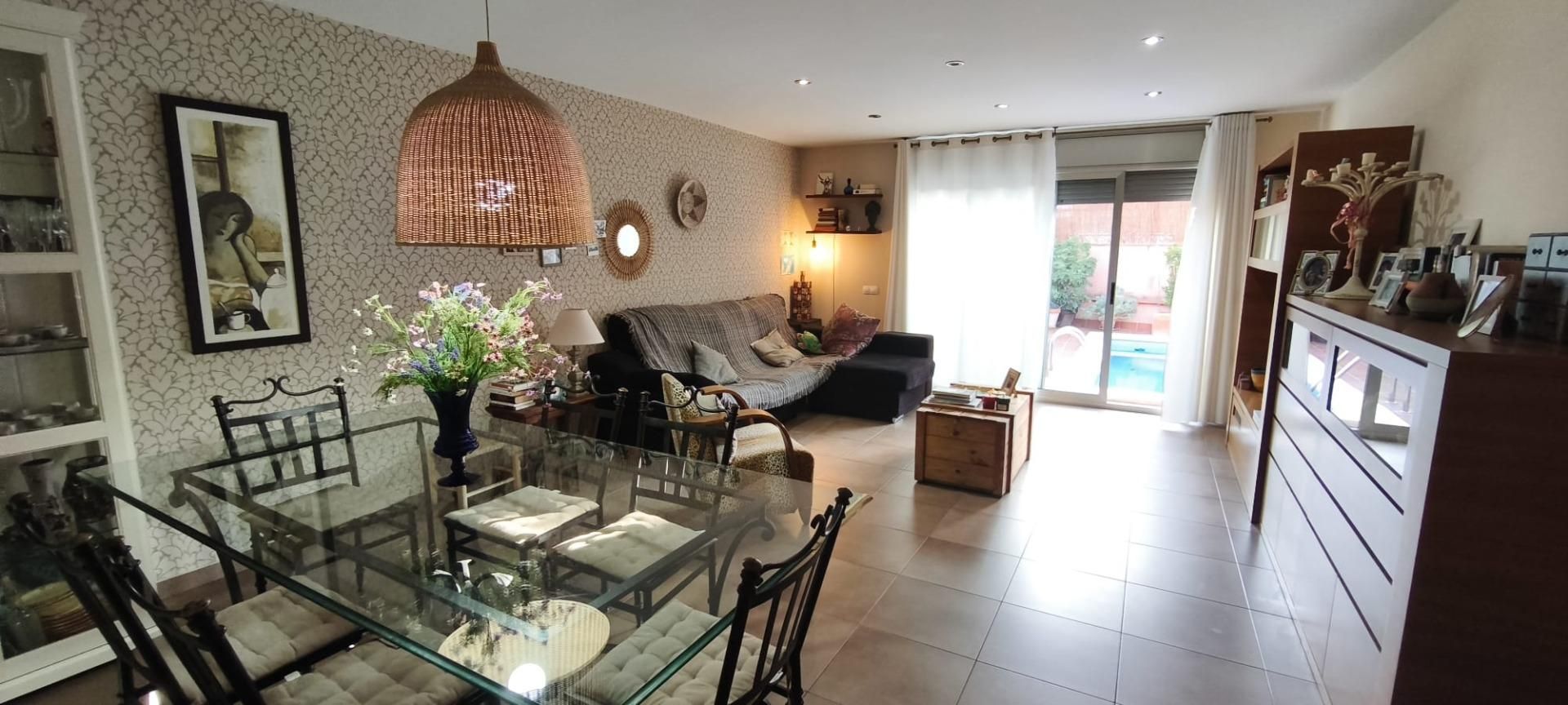 Living room of Single-family semi-detached for sale in Les Cabanyes  with Heating, Private garden and Terrace