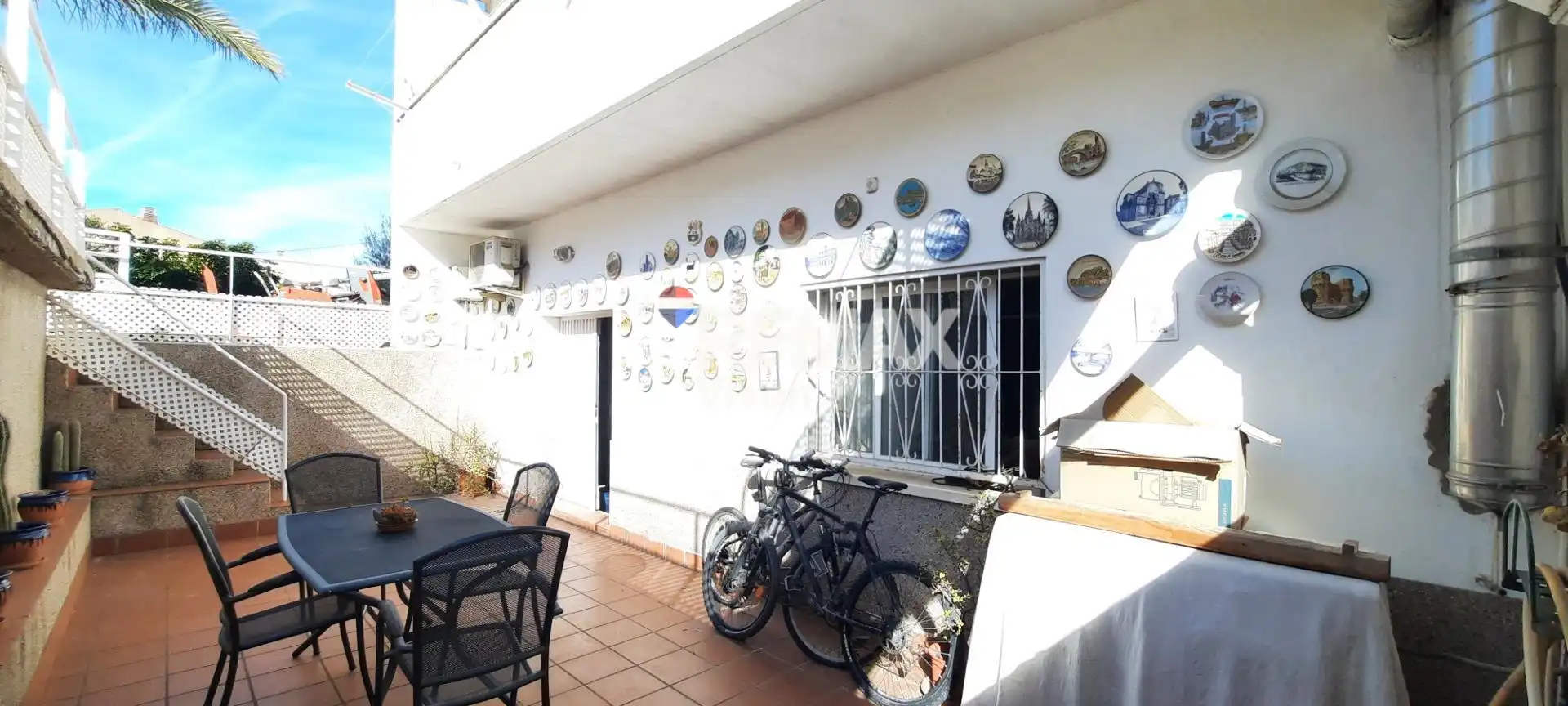 Terraza de Casa adosada en venta en Vilanova i la Geltrú con Aire acondicionado, Jardín privado y Terraza