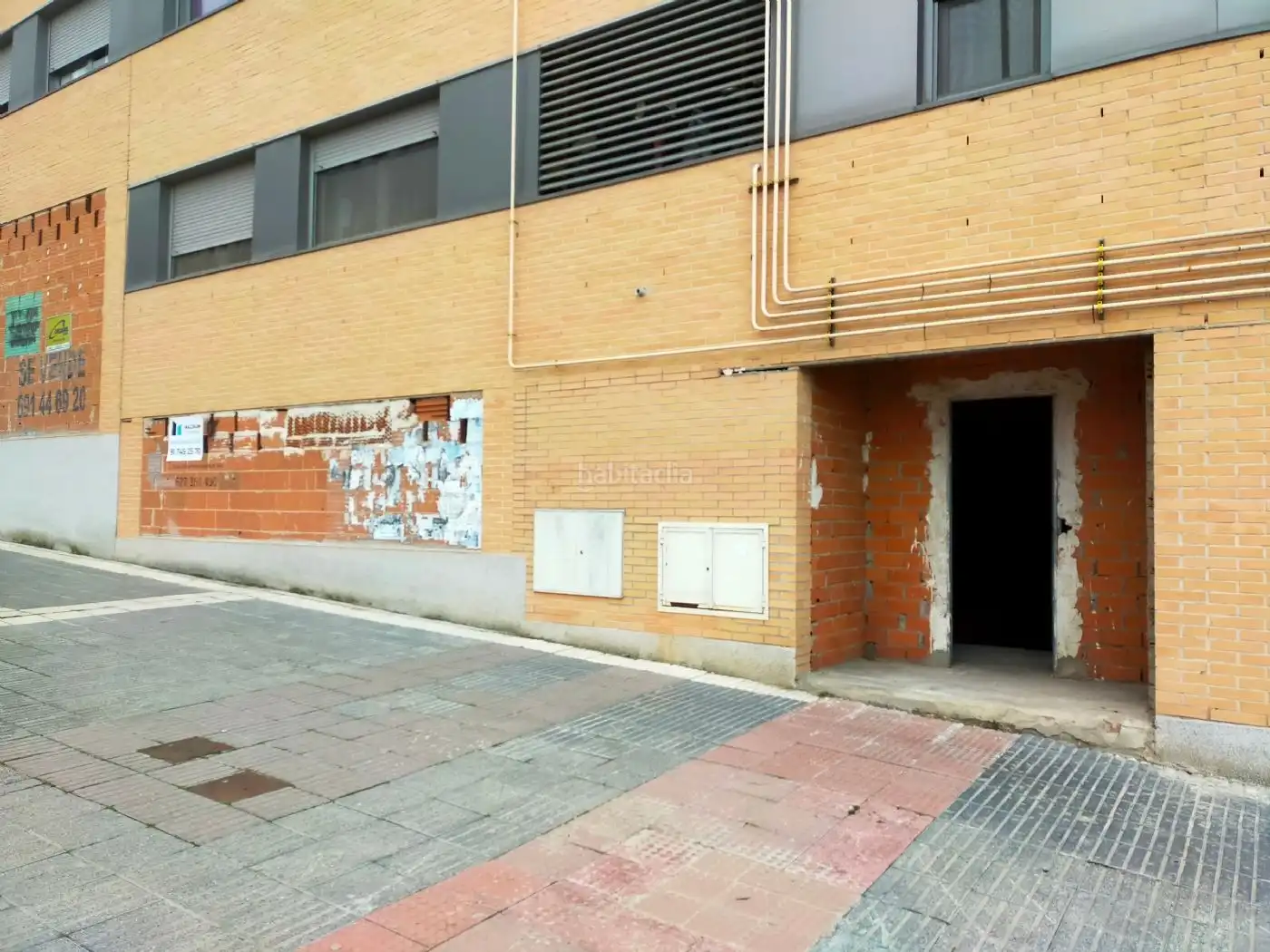 Local comercial en venta en Calle Antonio Van de Pere 77, imagen 2