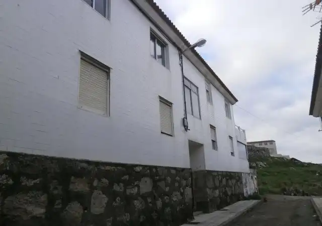 Vista exterior de Piso en venta en A Guarda  