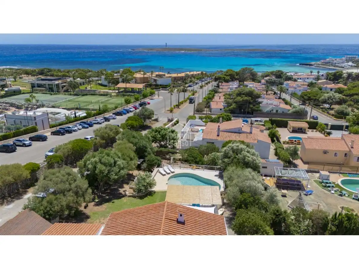 Vista exterior de Casa o chalet en venta en Sant Lluís con Jardín privado, Terraza y Piscina