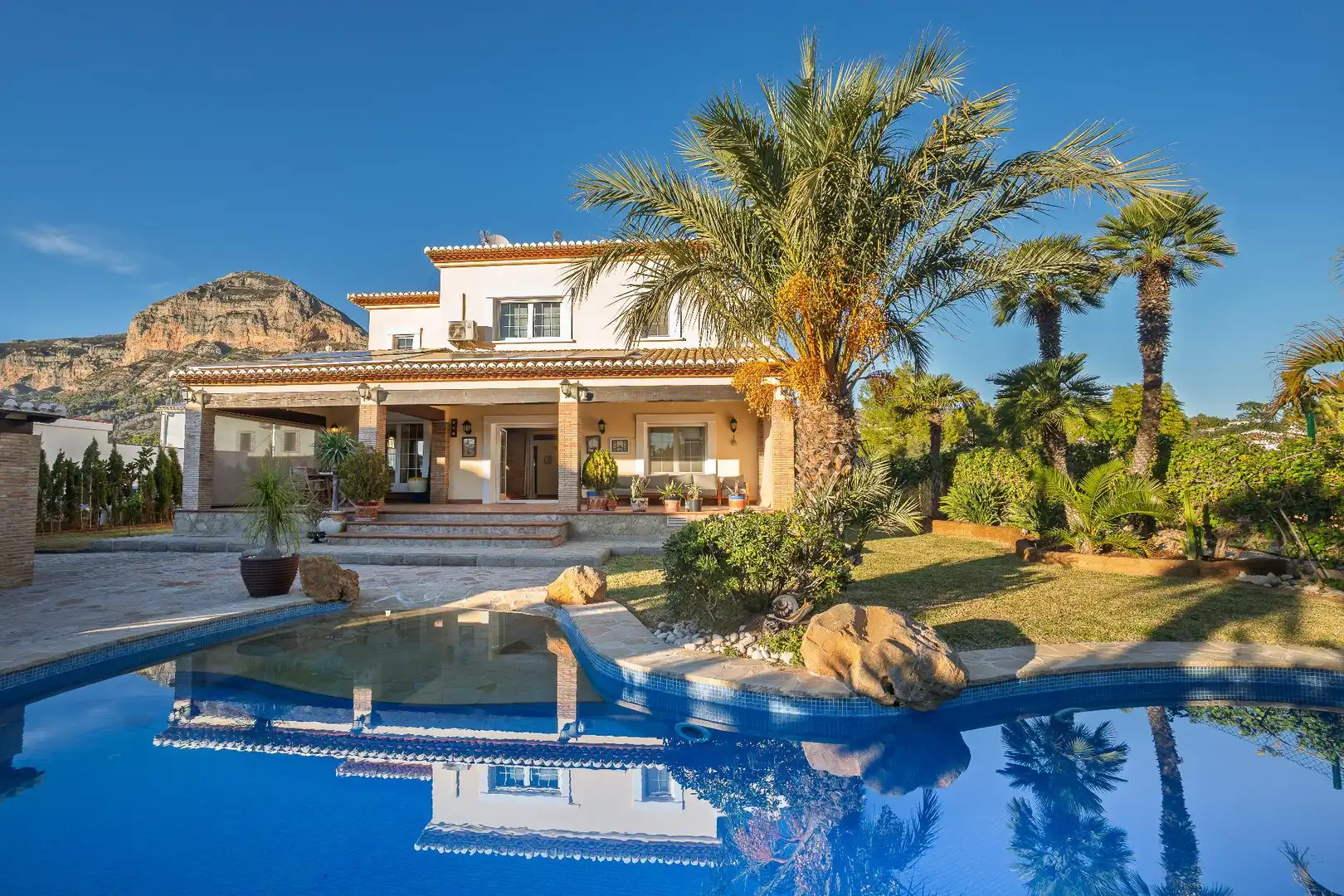 Garden of Houses for sale in Jávea / Xàbia  with Air Conditioner, Heating and Private garden