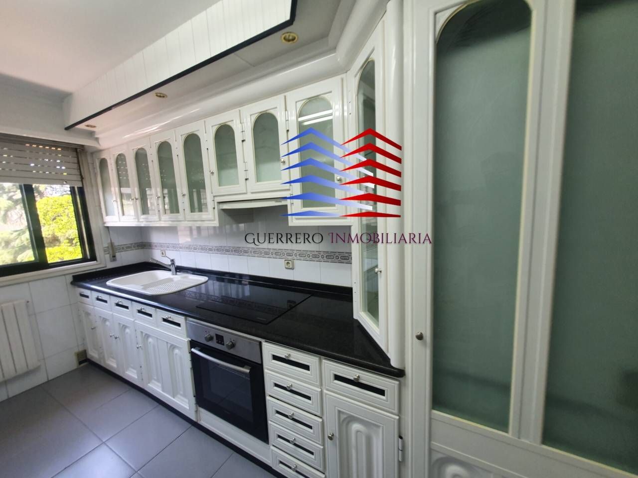 Flat to rent in XOAN DE NOVOA, Centro