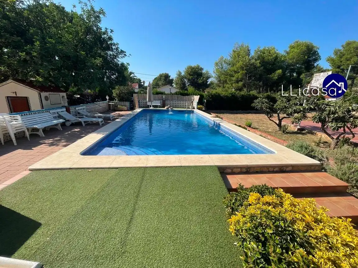 Piscina de Casa o xalet de lloguer en Olocau amb Calefacció, Jardí privat i Terrassa