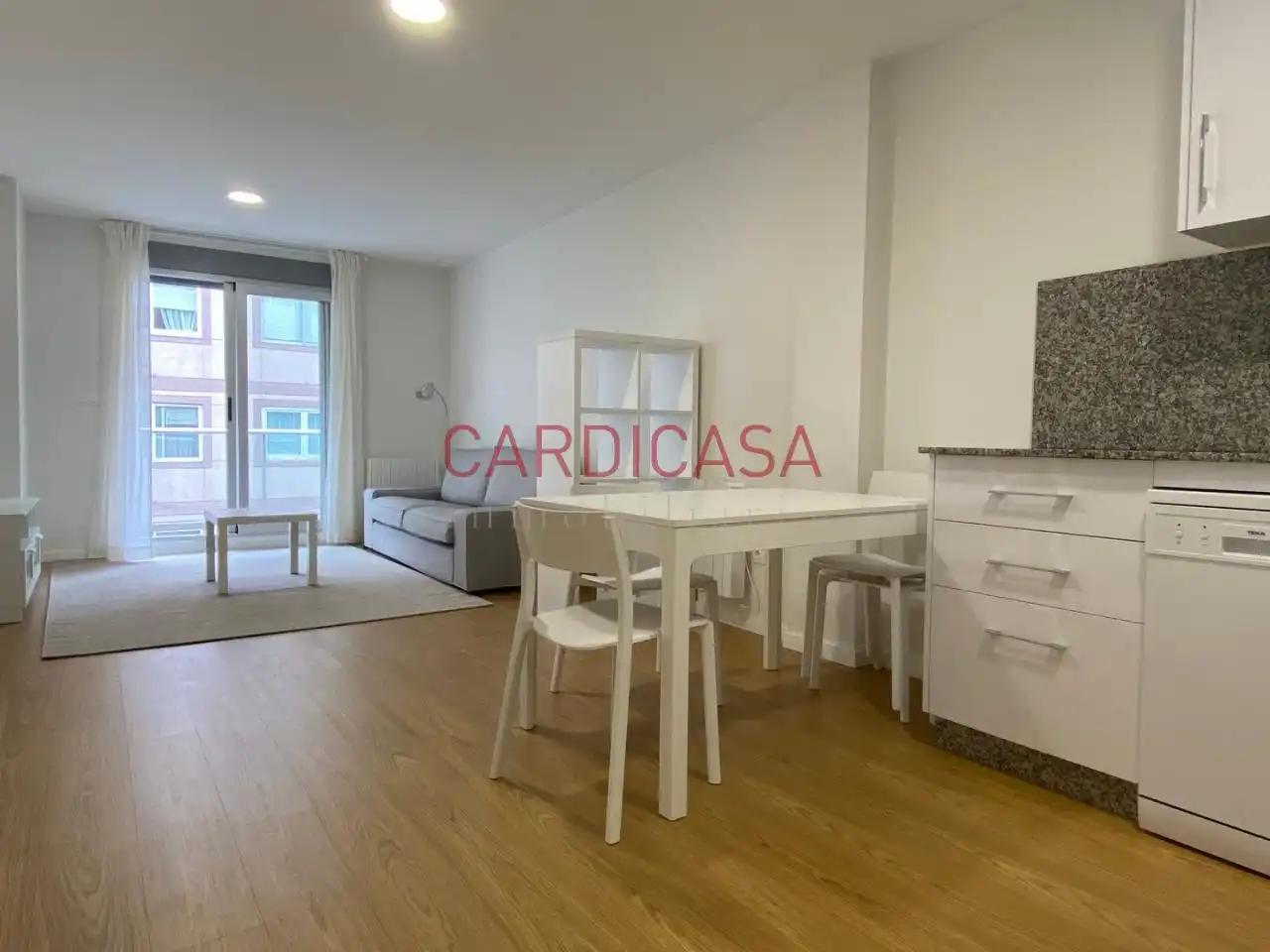 Estudi amb terrassa de lloguer a Sanjurjo Badía, imagen 5
