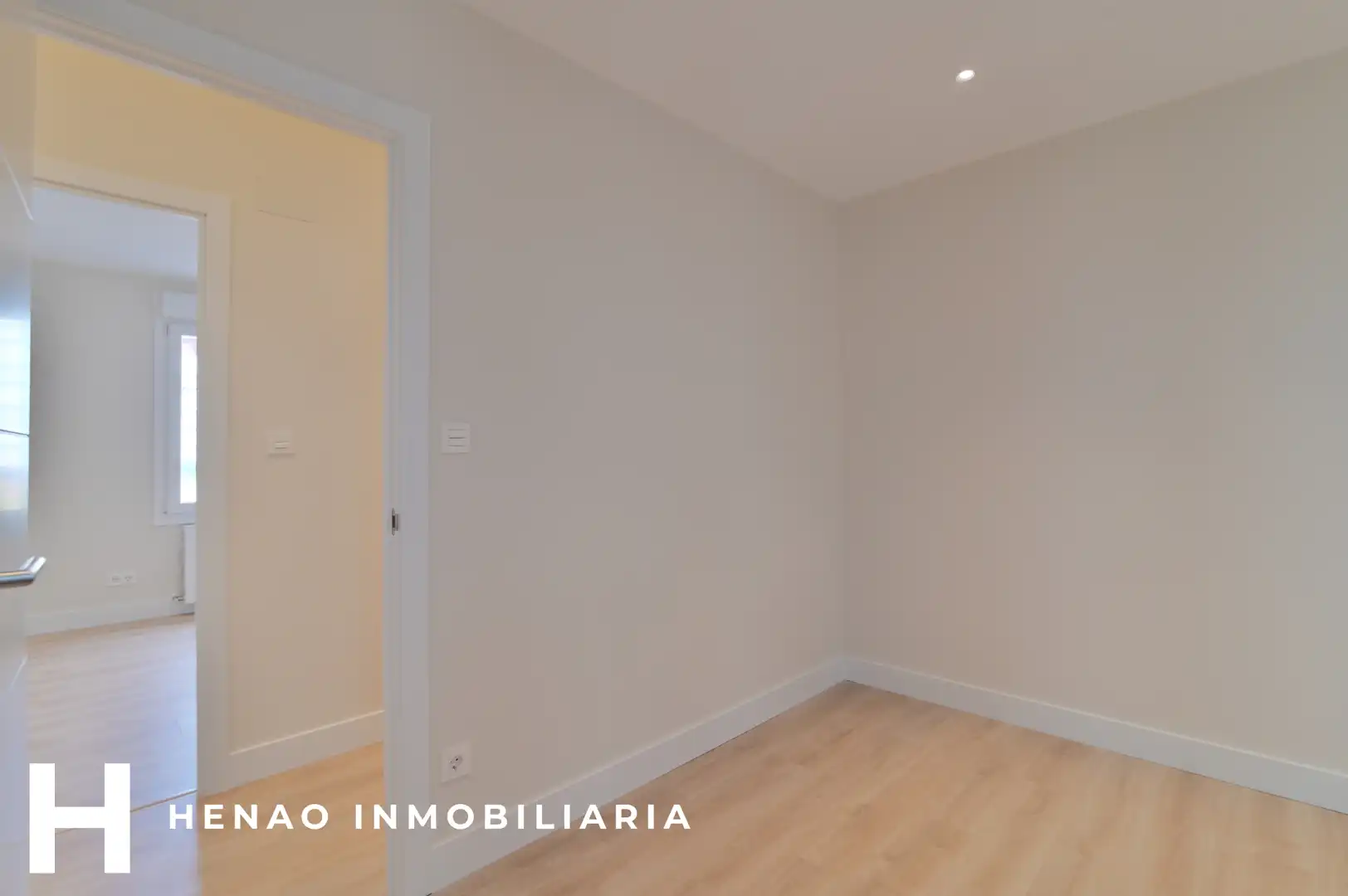 Pis en venda en Bilbao  amb Calefacció, Parquet i Forn
