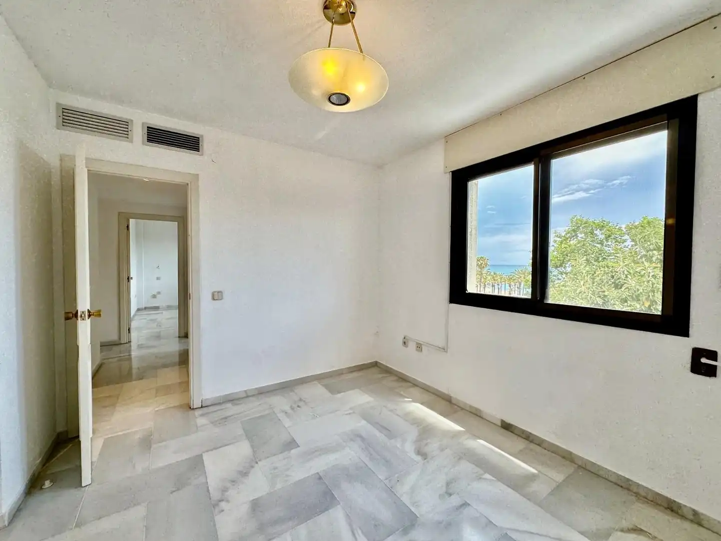 Apartment with terrace for sale in El Bajondillo, imagen 8