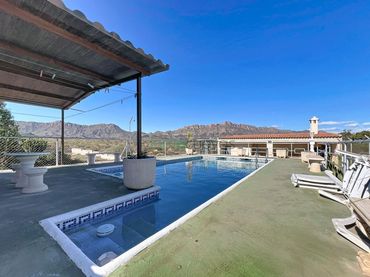 Villa mit Pool zum Verkauf in San Juan de los Terreros
