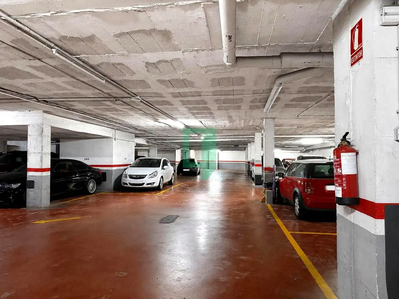 Parkplatz von Garage zum Verkauf in Badalona
