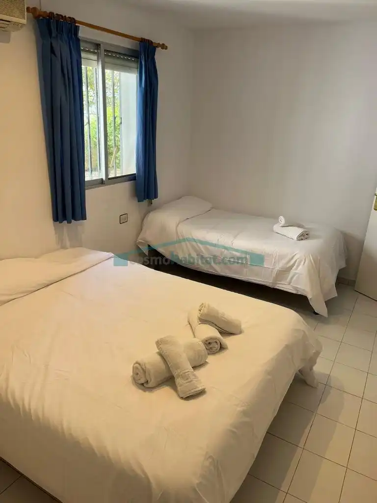 Dormitori de Casa o xalet de lloguer en Paterna amb Aire condicionat, Jardí privat i Terrassa