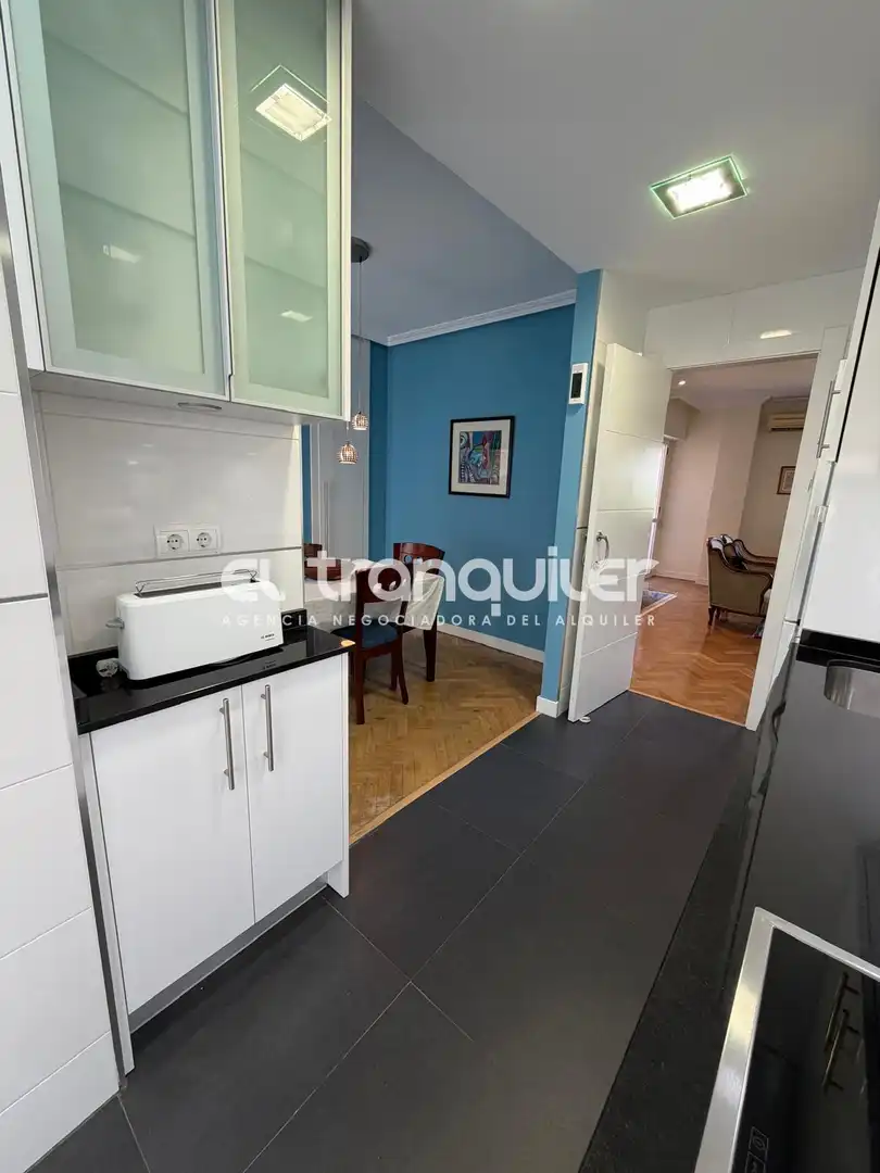 Kitchen of Flat for rent in San Sebastián de los Reyes  with Air Conditioner, Parquet flooring and Furnished