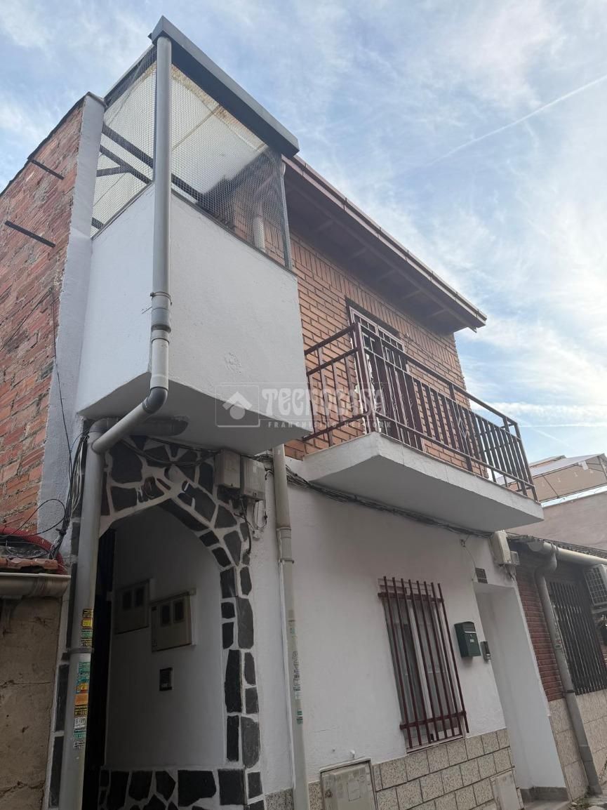 Vista exterior de Pis en venda en Coslada amb Aire condicionat i Calefacció