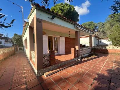 Vista exterior de Casa o xalet en venda en Colera amb Jardí privat