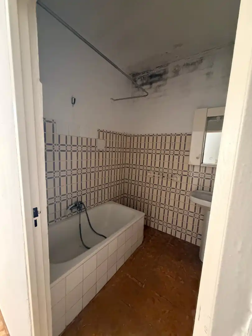 Bathroom of Houses for sale in Morón de la Frontera