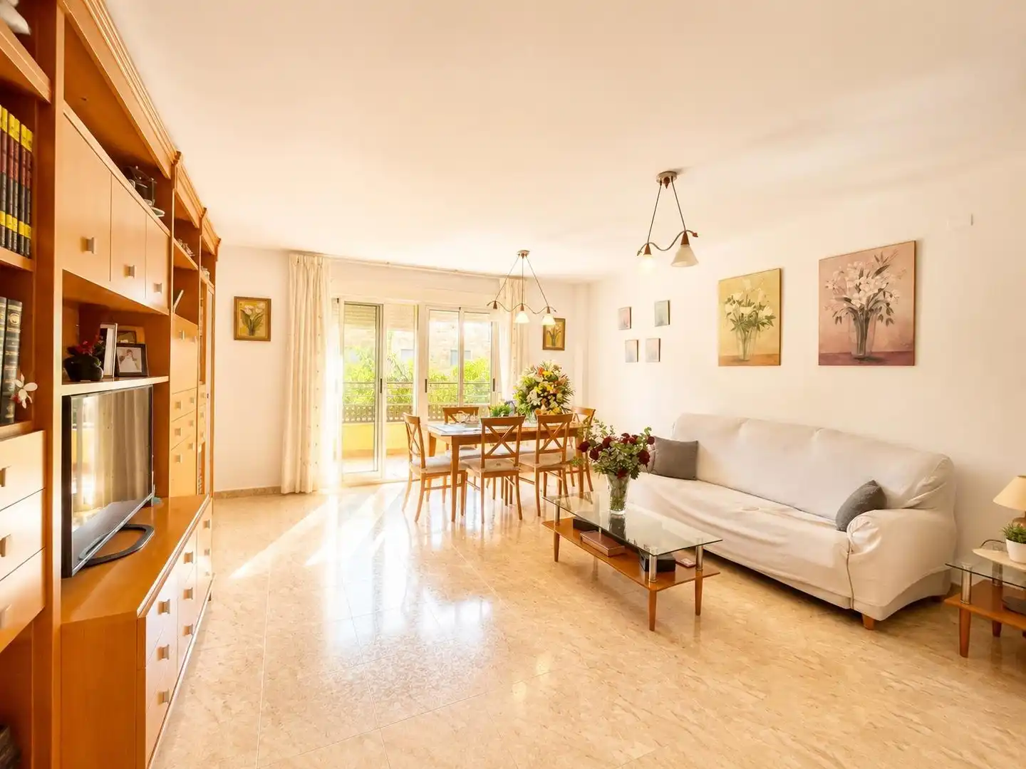Sala d'estar de Casa o xalet en venda en Murcia amb Aire condicionat, Calefacció i Terrassa