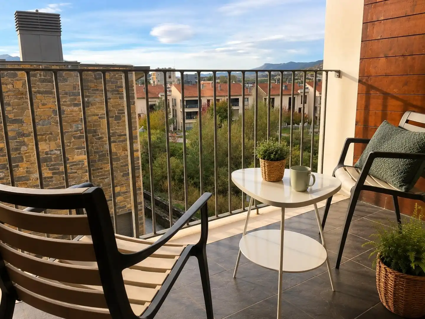 Terraza de Piso en venta en Sabiñánigo con Calefacción, Jardín privado y Terraza